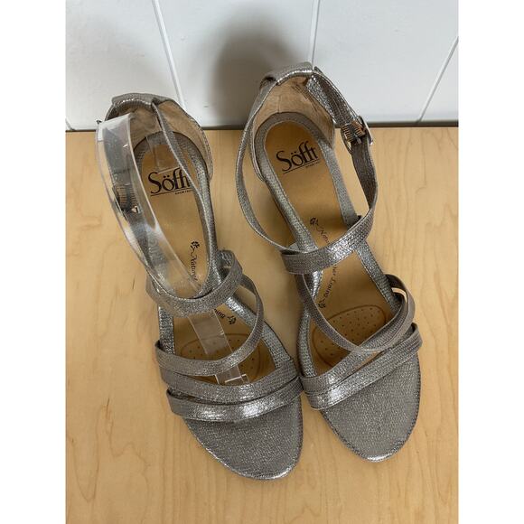 Soffit Mecina Silver Metallic Wedge Strappy Heel Size 9.5 - Picture 4 of 9